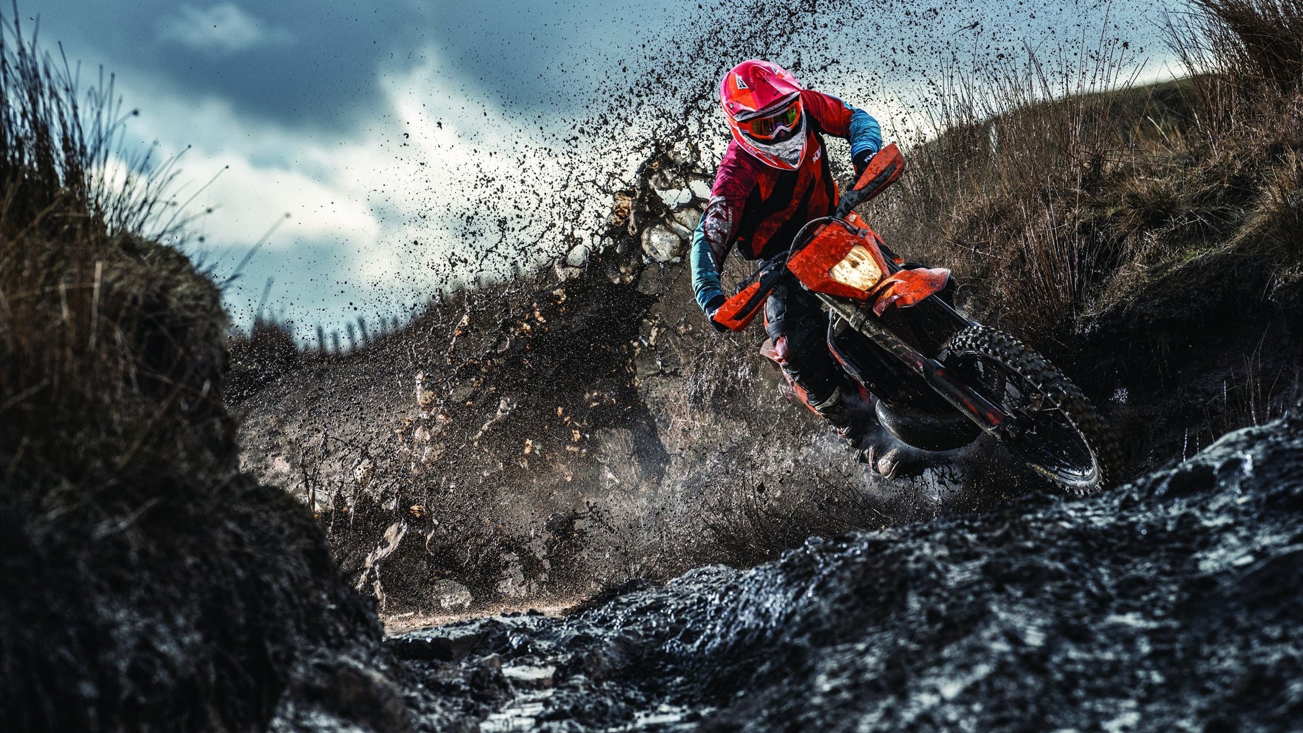 德甲精彩片段：力拼到底，场面火爆！